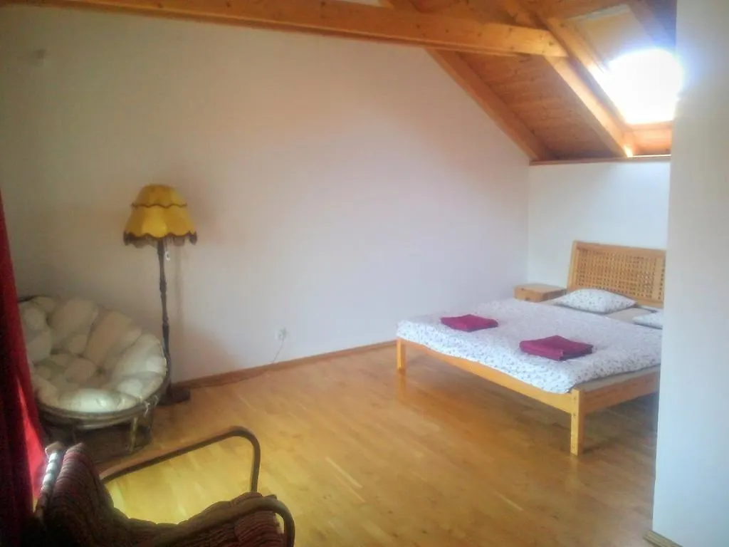 Pension Charlie Prague Retro-Modern Design جمهورية التشيك