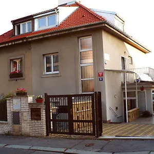 Gasthuis Nika