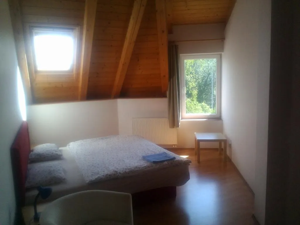 Pension Charlie Prague Retro-Modern Design 3*,  جمهورية التشيك